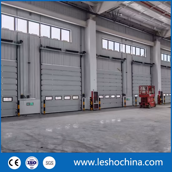 Hochwertige industrielle Sektional-Vertikal-Schiebetüren aus Stahl mit vollständig sichtbaren Glaspaneelen